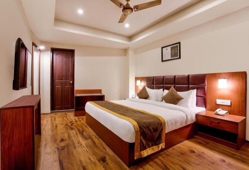 سوییت خانوادگی, Summit Ttakshang Residency Hotel & Spa Mg Marg