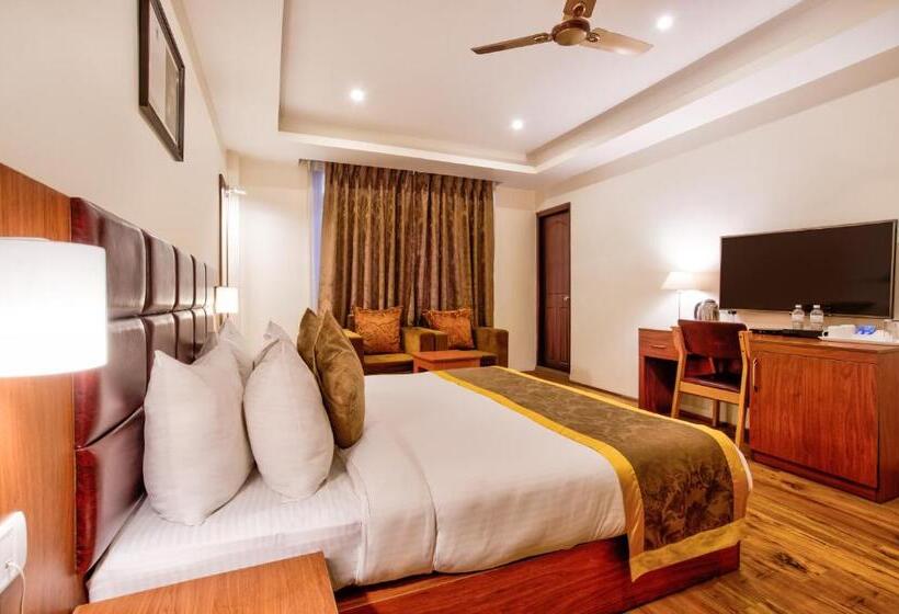 سوییت خانوادگی, Summit Ttakshang Residency Hotel & Spa Mg Marg