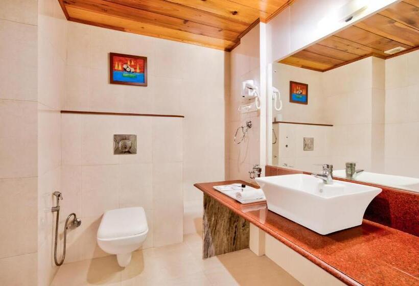 اتاق پریمیوم با بالکن, Summit Ttakshang Residency Hotel & Spa Mg Marg
