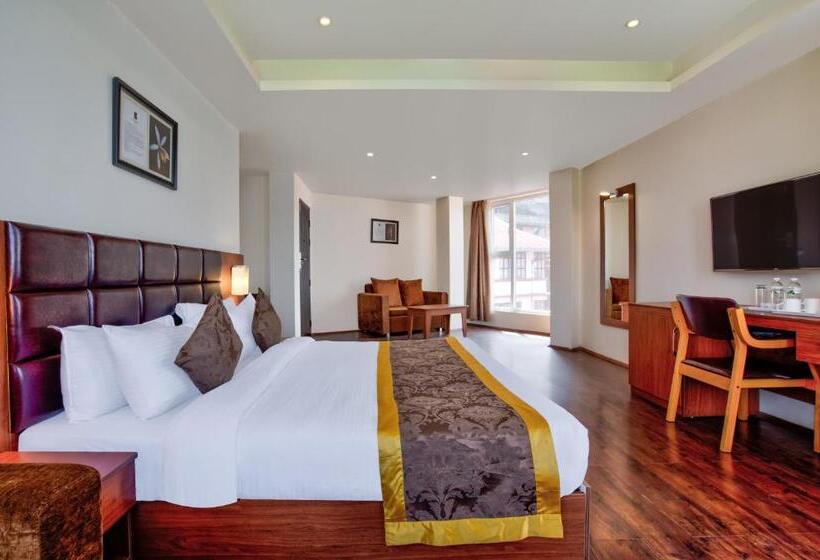 اتاق پریمیوم با بالکن, Summit Ttakshang Residency Hotel & Spa Mg Marg
