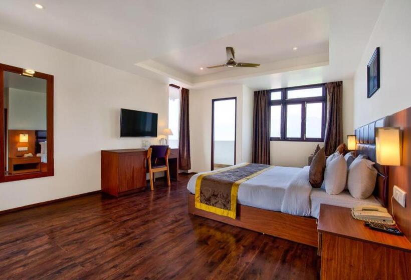 اتاق پریمیوم با بالکن, Summit Ttakshang Residency Hotel & Spa Mg Marg