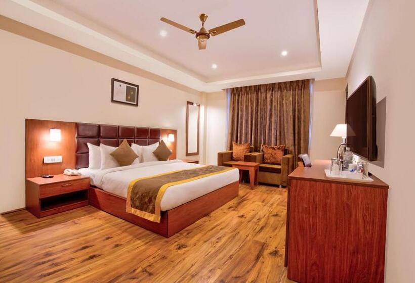 سوییت خانوادگی, Summit Ttakshang Residency Hotel & Spa Mg Marg
