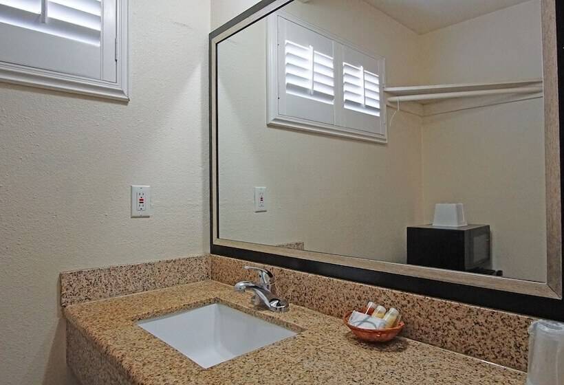 스탠다드 룸 더블 침대 2개, Lincoln Motel   Los Angeles, Hollywood Area