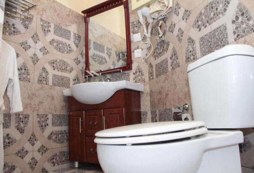 سوییت جونیور با چشم‌انداز استخر, Dolce Vita Resort