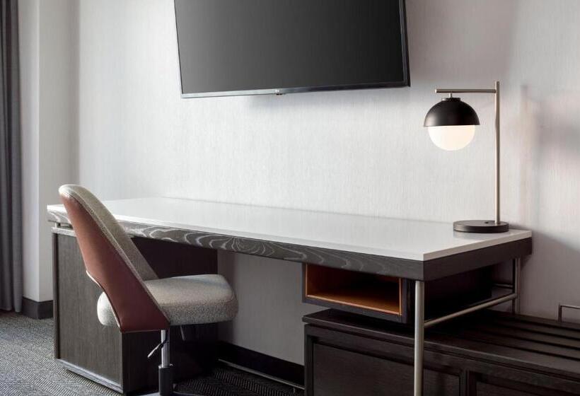 Номер Стандарт, Courtyard By Marriott Stamford Downtown