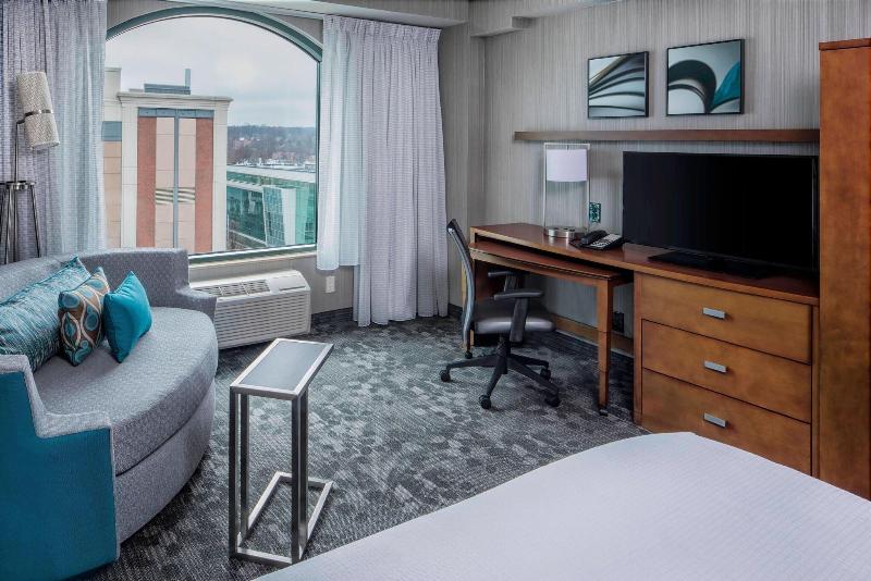 Стандартный Номер Кровать Кинг, Courtyard By Marriott Stamford Downtown