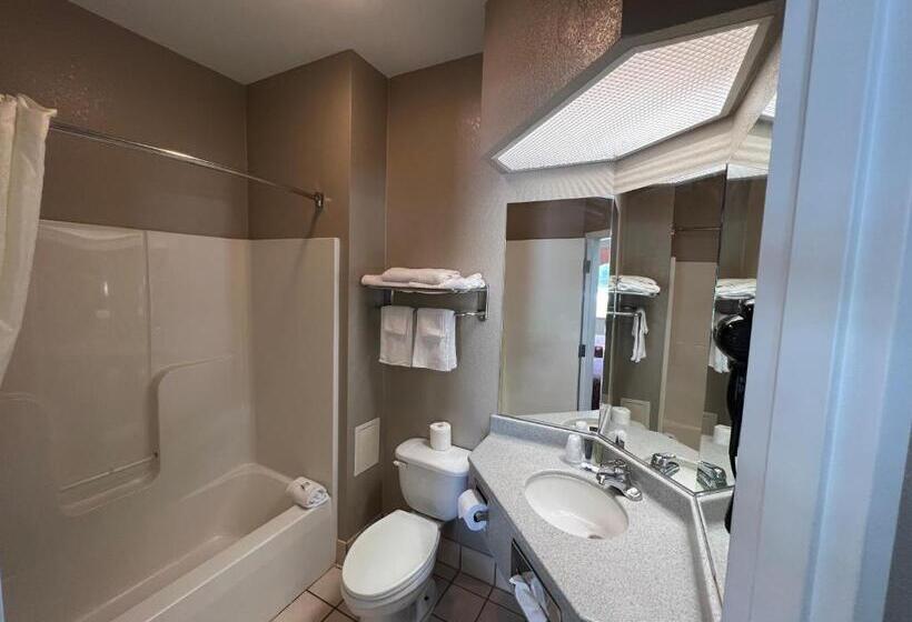 اتاق استاندارد با 2 تخت دوبل, Scottish Inns Ronks