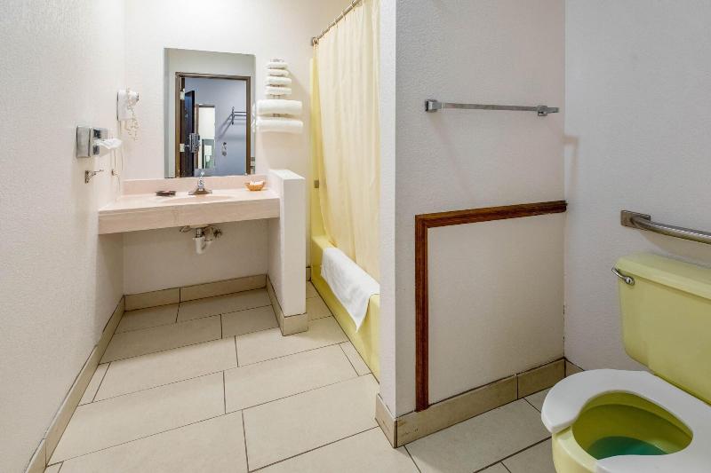 Стандартный Номер Кровать Кинг, Brass Bell Inn & Suites
