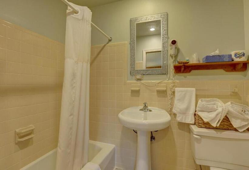 Номер Deluxe Кровать Кинг, Cape Pines Motel