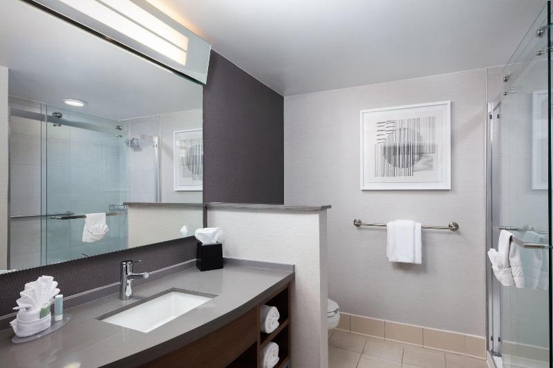 Стандартный Номер Кровать Кинг, Courtyard By Marriott Wichita At Old Town
