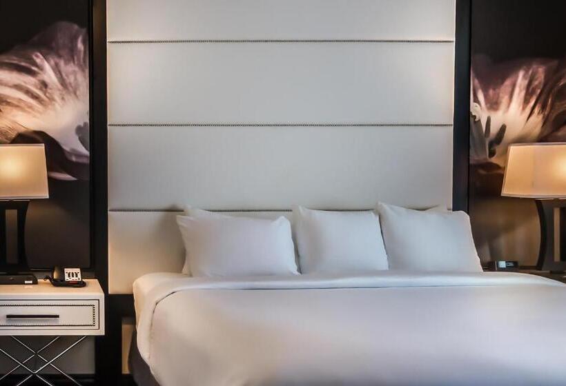סוויטה מותאמת לאדם עם מוגבלויות, Tryp By Wyndham Savannah