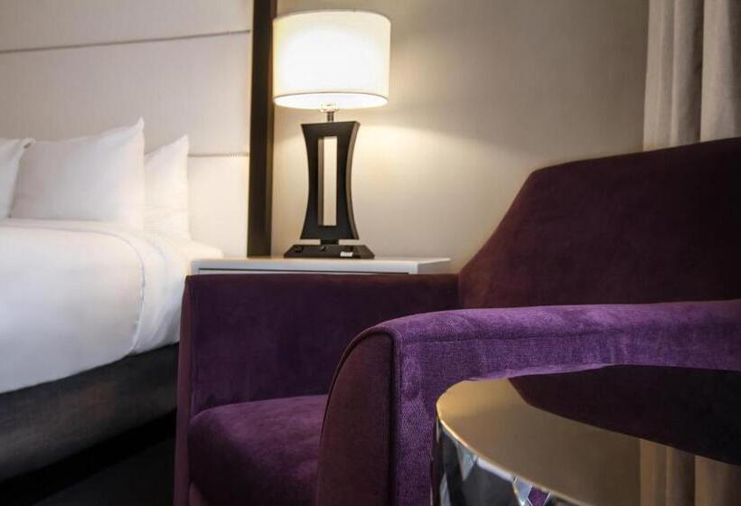 חדר סטנדרט עם מיטת קינג, Tryp By Wyndham Savannah