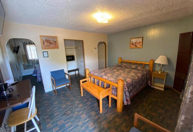 Люкс 2 Спальни, Rainbow Motel