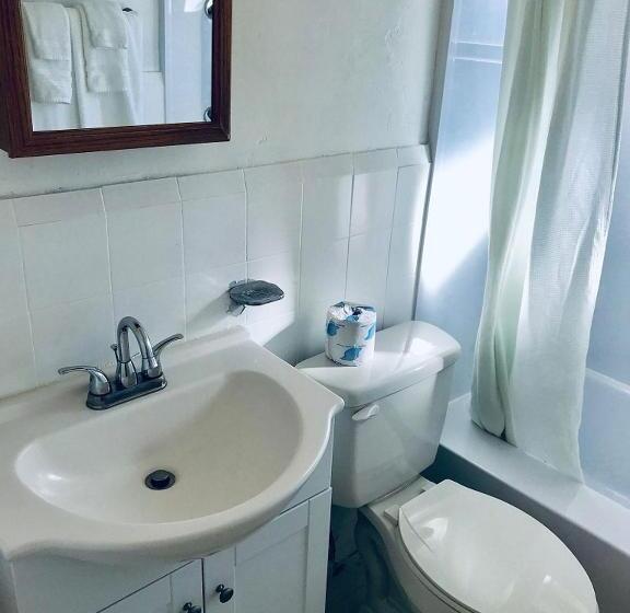 标准间, Ebb Tide Resort