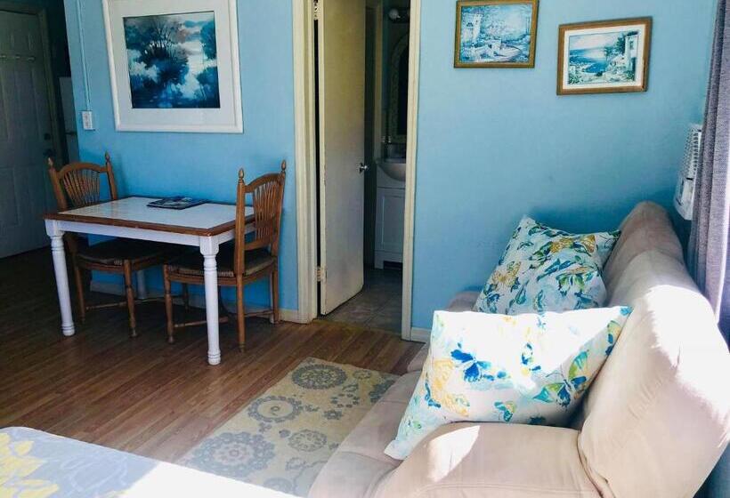 带2个双人床的标准工作室, Ebb Tide Resort