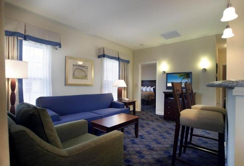 スイート, Charwood Suites