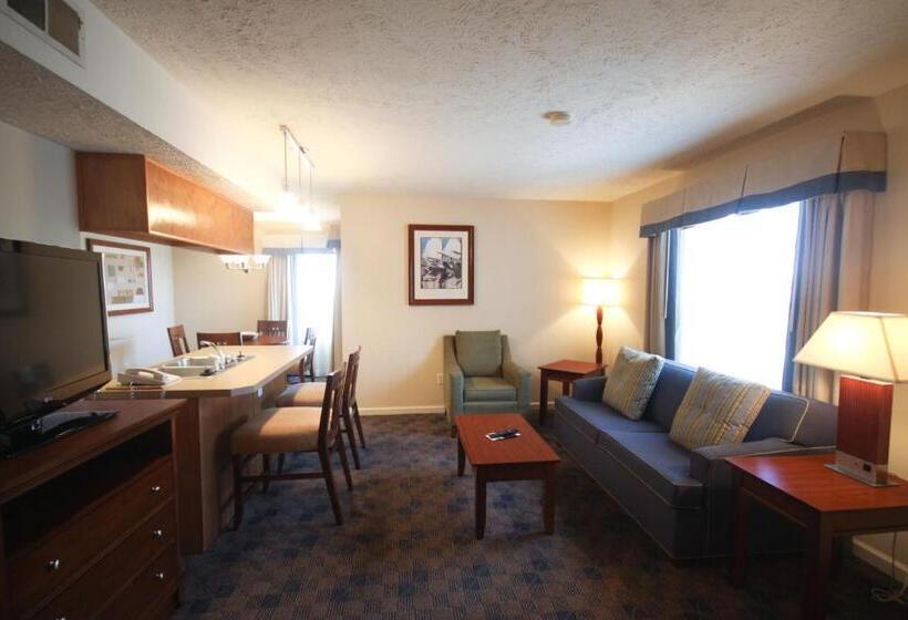 スイート, Charwood Suites