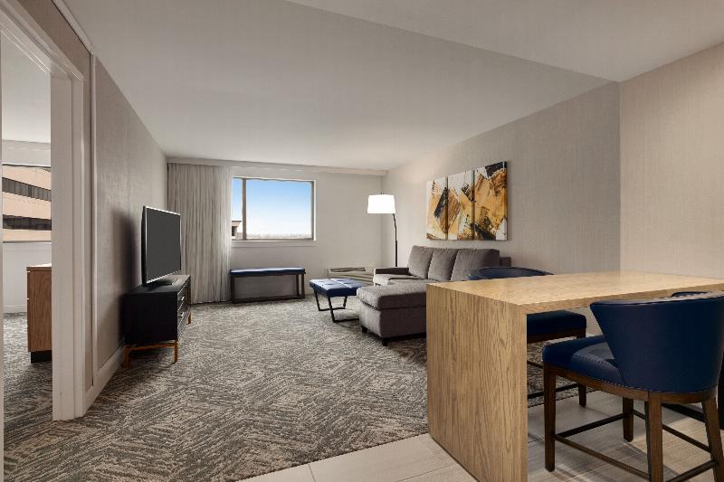 Люкс Кровать Кинг, Holiday Inn Express Hotel & Suites Waterloo   St. Jacobs Area, An Ihg