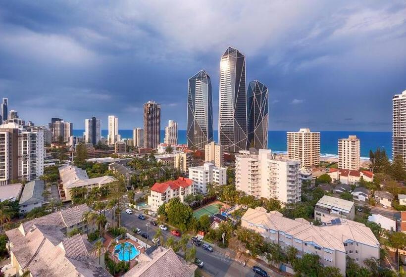스탠다드 스튜디오 바다 전망, Oaks Gold Coast