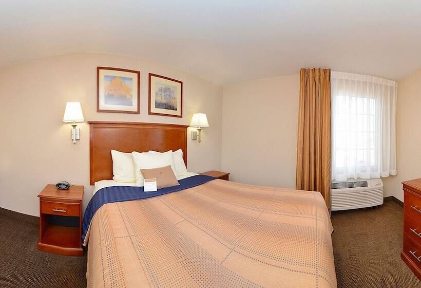 스탠다드 스튜디오, Candlewood Suites Chambersburg, An Ihg