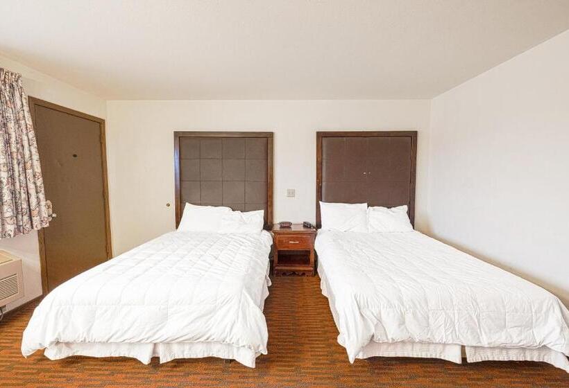 带2个双人床的标准工作室, Harlan Inn And Suites