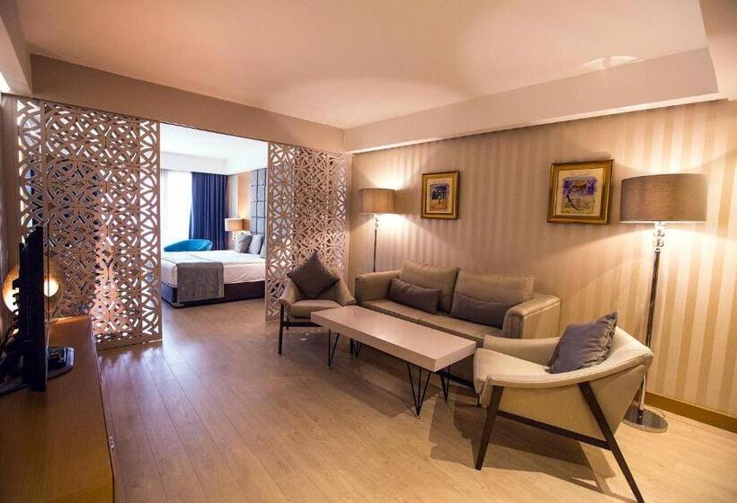 سوئیت دولوکس با چشم‌انداز, Zimmer Bosphorus