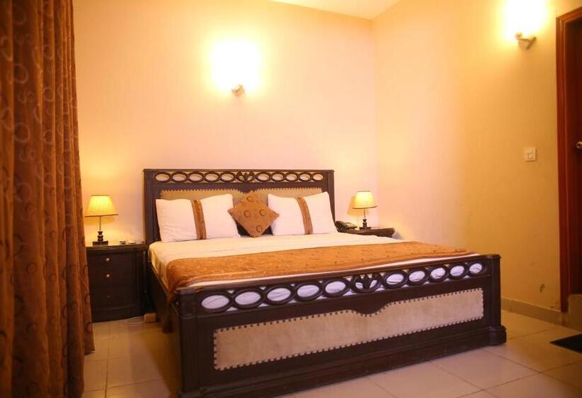 اتاق لوکس, Royal Inn