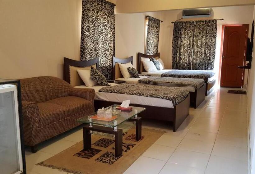 اتاق استاندارد چهار تخته, Royal Inn