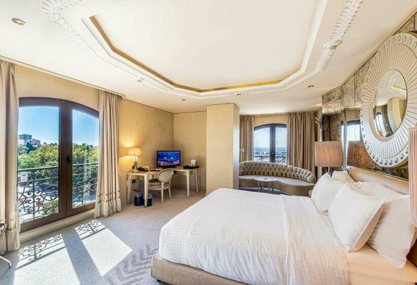 Standard Room King Size Bed, Wyndham Grand Istanbul Kalamış Marina