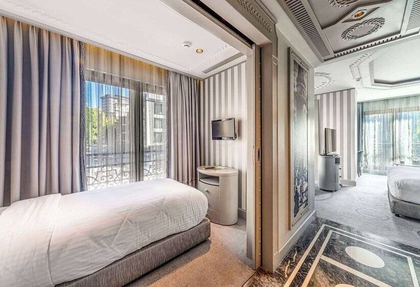 Family Suite, Wyndham Grand Istanbul Kalamış Marina