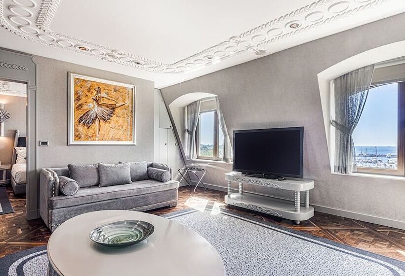 Executive Suite Sea View, Wyndham Grand Istanbul Kalamış Marina