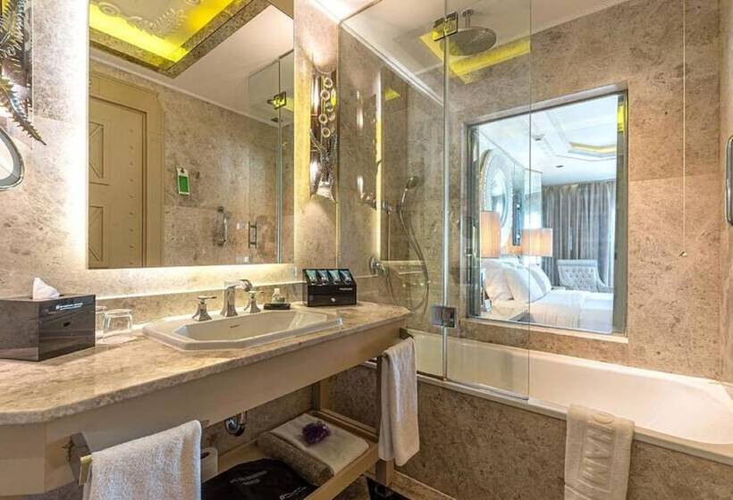 Deluxe Room City View, Wyndham Grand Istanbul Kalamış Marina