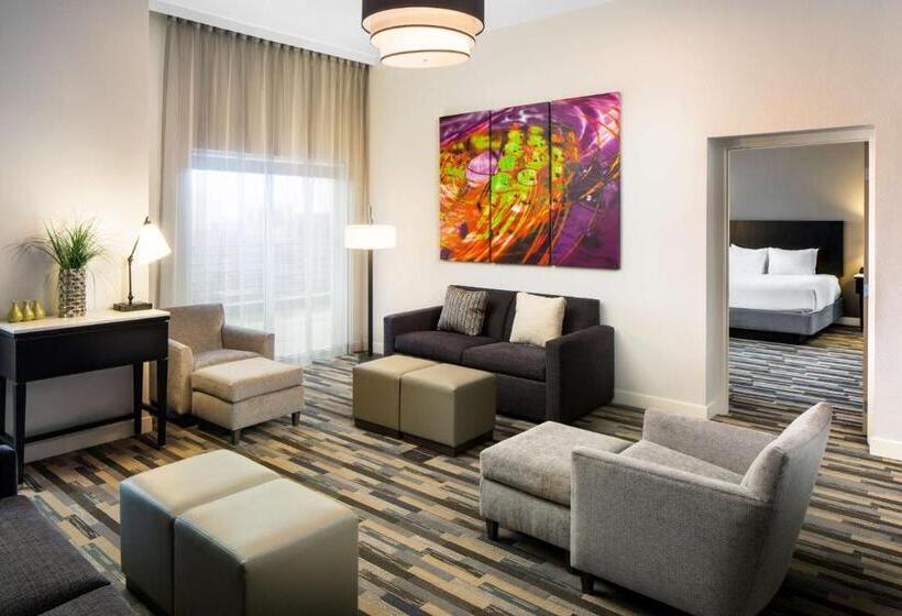 سوئیت با تخت بزرگ, Hyatt House Charlotte Center City