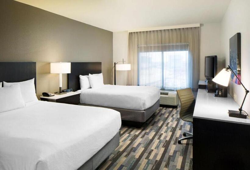 Standard Room Superior Floor, Hyatt House Charlotte Center City
