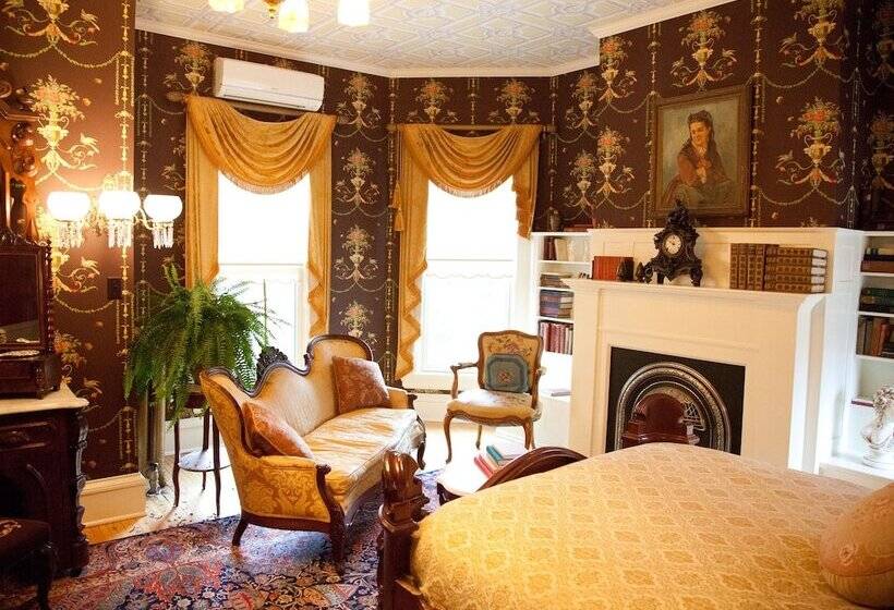스위트, Rivertown Inn