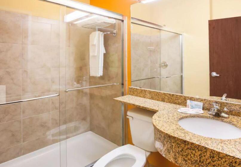 Номер Стандарт Адаптированный для Инвалидов, Microtel Inn By Wyndham Stillwater