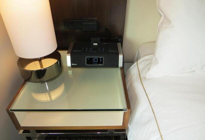 Junior Suite met Kingsize Bed, The Alexander