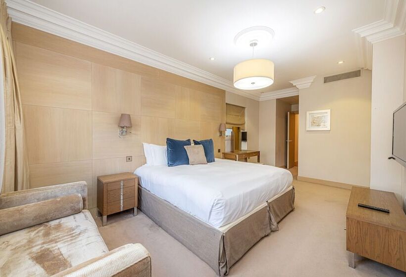 آپارتمان مدیریتی 2 خوابه, Claverley Court