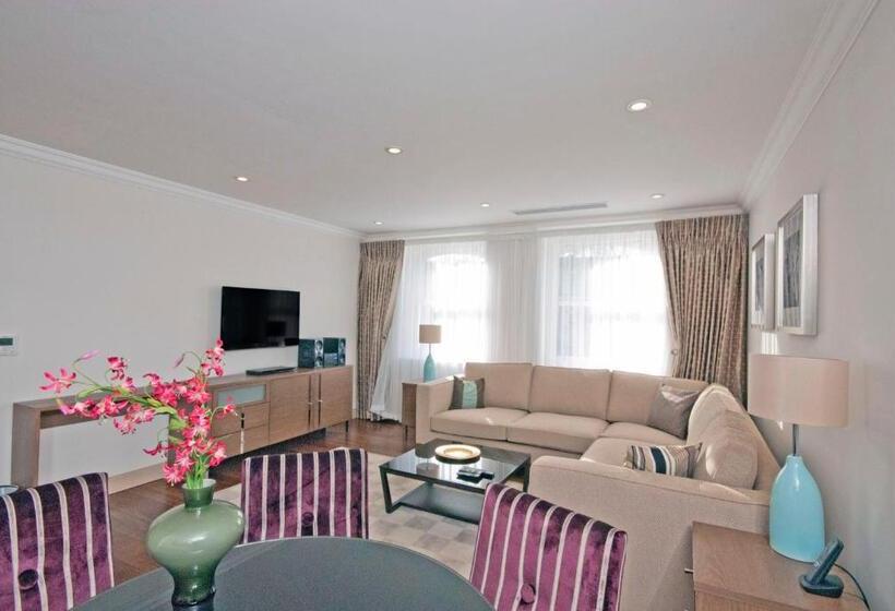 آپارتمان مدیریتی 2 خوابه, Claverley Court