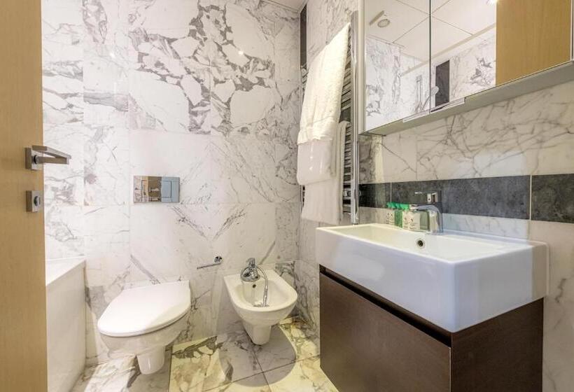 آپارتمان سوپریور 1 خوابه, Claverley Court