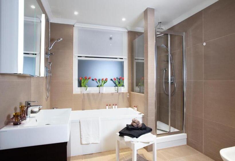 דירת פנטהאוז 1 חדרי שינה, Claverley Court