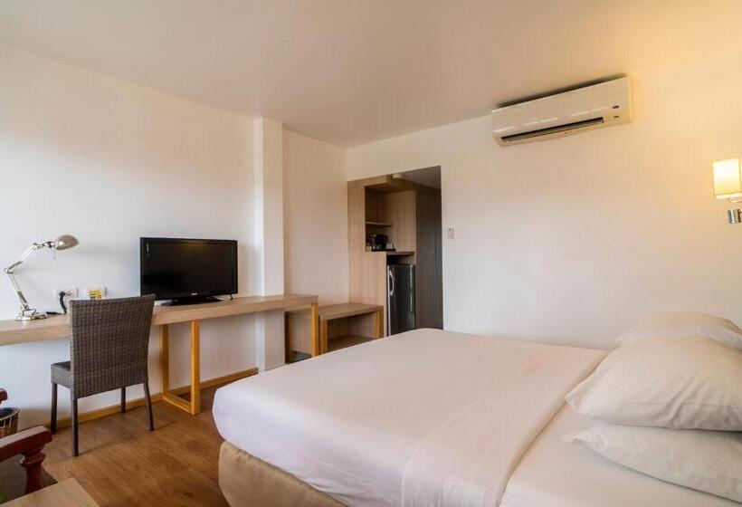 디럭스 룸 킹사이즈 침대, Best Western Phuket Ocean Resort