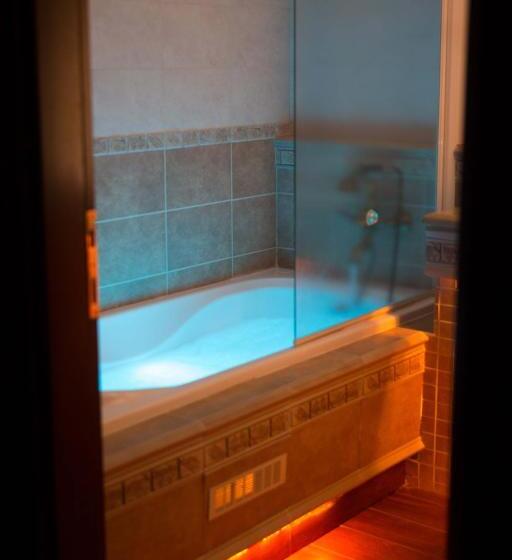 高级大房间, Estate Kalaitzis