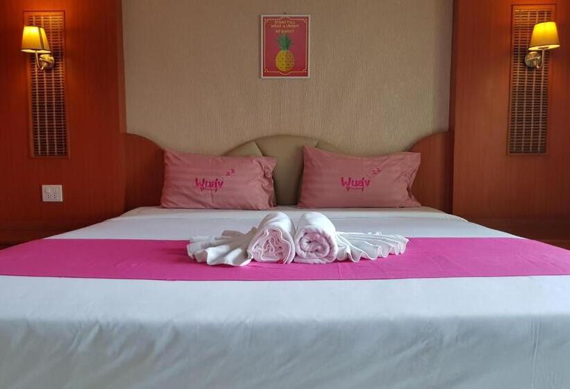 Номер Deluxe Кровать Кинг, Poonsook Phitsanulok Hotel Sha Plus