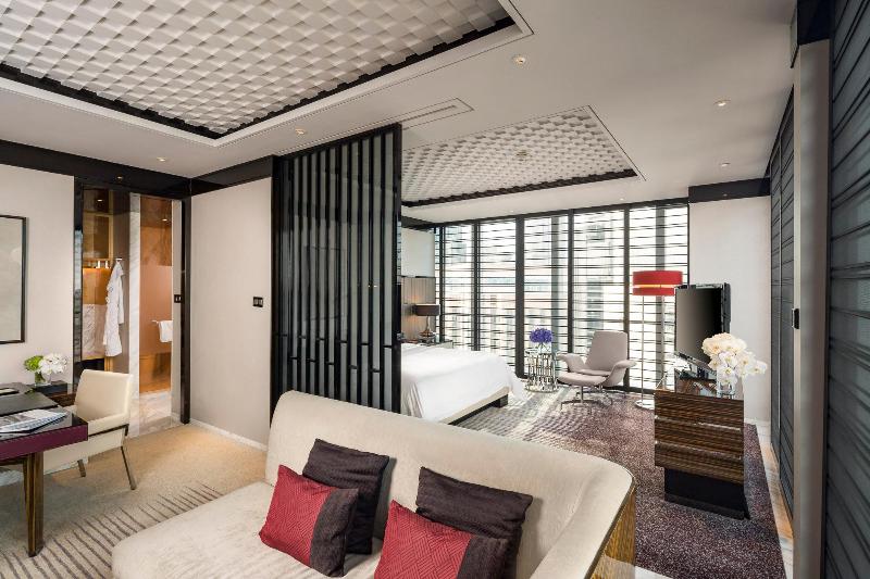 Júnior Suíte Cama King, Regent Shanghai Pudong   Complimentary First Round Minibar Per Stay   Including A Bottle Of Wine