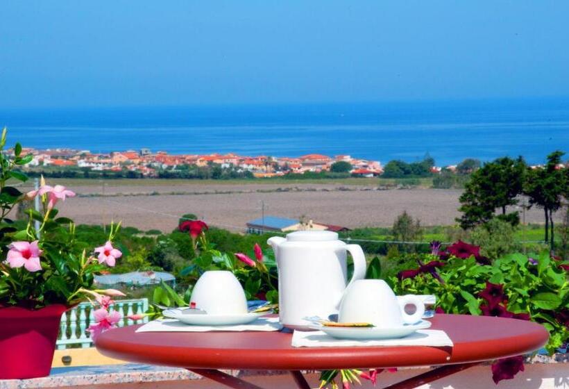 Номер Стандарт Вид на Море с Балконом, Abbaidda