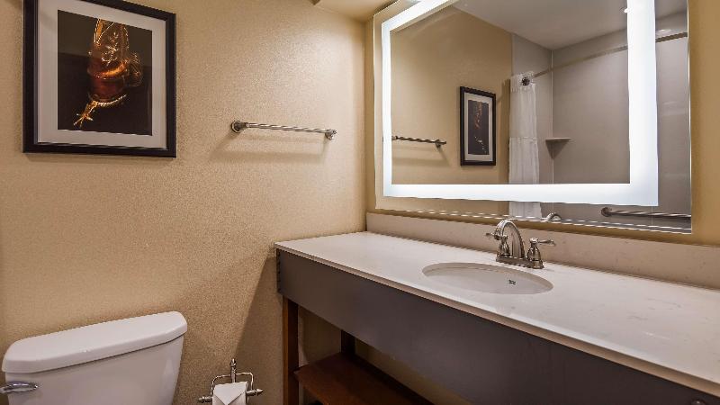 Люкс Кровать Кинг, Quality Inn & Suites Belmont Route 151