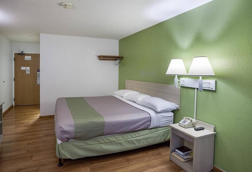 Номер Deluxe, Motel 6 Binghamton, Ny