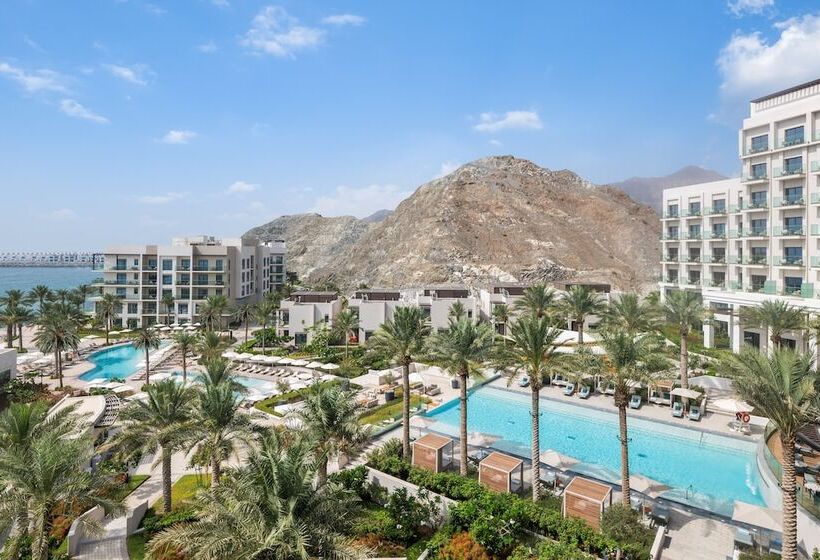 Президентский Люкс, Address Beach Resort Fujairah