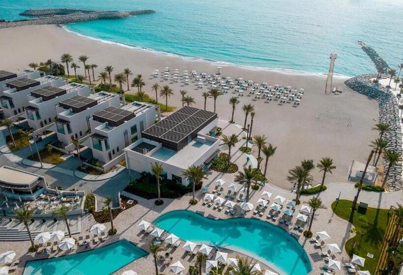 Вилла 3 Спальни, Address Beach Resort Fujairah